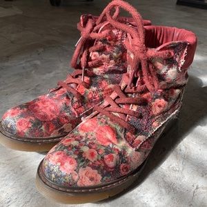 Flower Booties 🌺